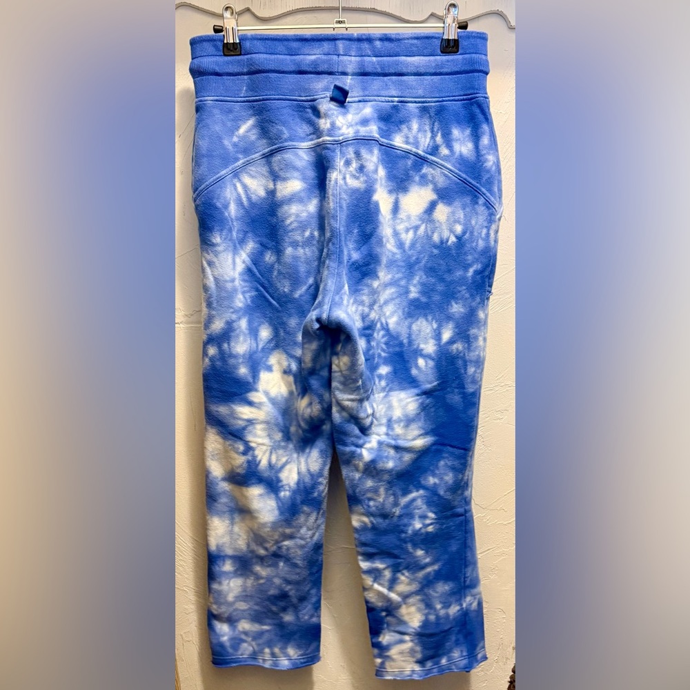 JoyLab Blue and White Cropped Tie-Dye Pants - Picture 2 of 8